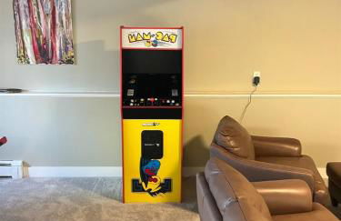 New-Game Room-Nearby Lake-Airport-Family-Bear Haus - Photo 5