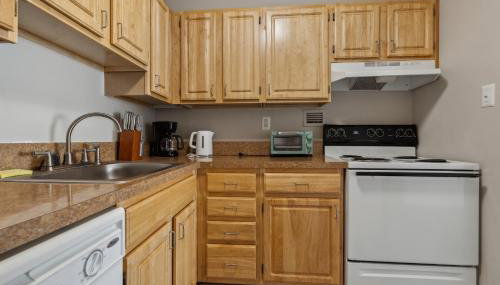 Legacy at Imperial Village 303 I 2 Bed 2 Bath - Foto 3