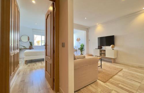 Casa Elsa with Free Parking - Photo 34