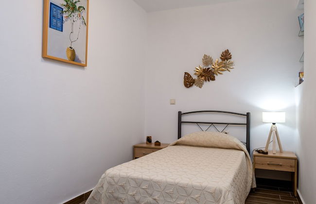 Apartment in Nikiforos Fokas with swimming pool and garden - Photo 6