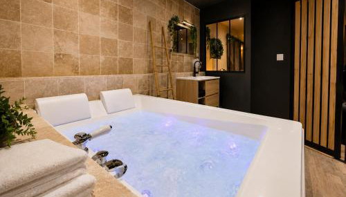 LUXURY VENDÔME - Loft - suite de luxe - Jacuzzi - Appartement entier - Foto 5