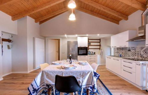 Awesome Home In Albagnano Di Bee - Foto 18