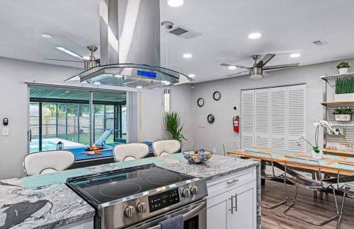 Stunning Heated Pool House Close to Tampa & Casino - Foto 23