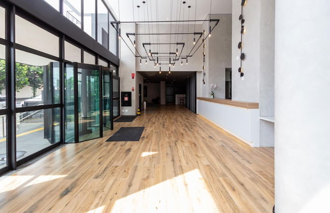 Charlie Nik Vila Mariana - Foto 2