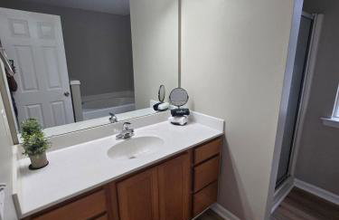 Family & Couples King Suite Home Near Lake Norman State Park & 30 mins from Charlotte - Foto 17