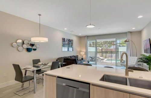 3 bedrooms pool home Hidden Forest - Photo 5