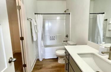 Papillion Family Home with Garage - Foto 18