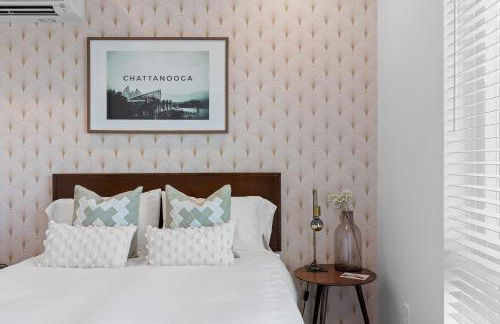 South Side Modern - Downtown Living - Amazing Location - Foto 14