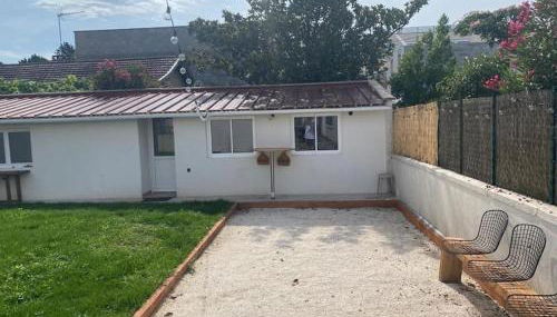 Micro maison Lyon 8/ Parking / Terrain de pétanque - Photo 3