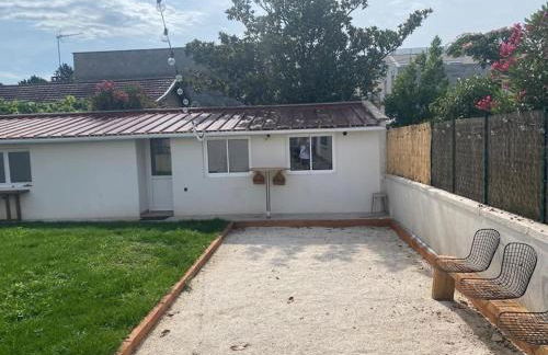 Micro maison Lyon 8/ Parking / Terrain de pétanque - Photo 3