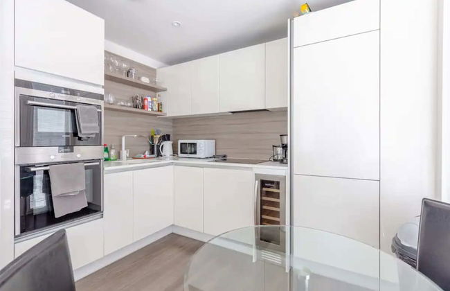Modern 2BD Flat With a Balcony - Wandsworth - Foto 9