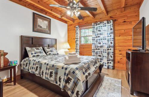 Cabin Bliss - Just 1 Mile from Lake Lanier - Foto 15