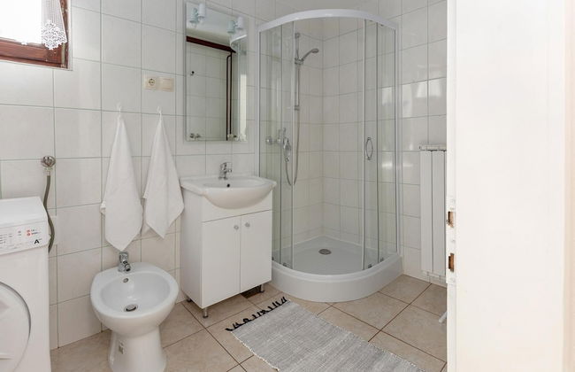 Pool House Mr ek Family Friendly - Photo 20