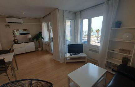 1ª linea reformado y perfecta ubicacion frente al puerto deportivo - Foto 6