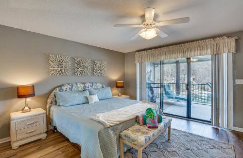 Lakefront Osage Beach Abode w/ Grill & Pool Access - Foto 9