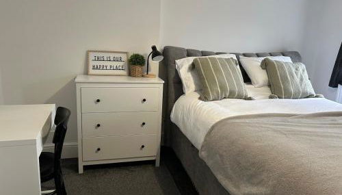 The Old Band Accommodation 1 kingsize bed and 1 Sofa Bed available - Foto 4