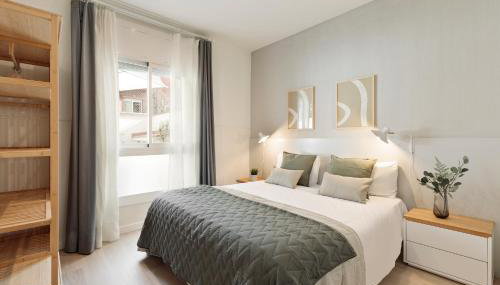 Apartments Sata Sagrada Familia Area - Photo 4, wardrobe