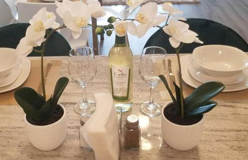 Book Cozy King Bed Now 25 Percent OFF Spring Special! - Foto 5