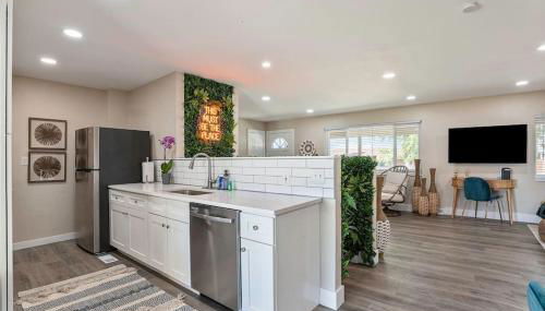 NEW: Tulum Oasis in Denver w/ Hot Tub & Games - Foto 5, dishwasher, pet friendly, minibar