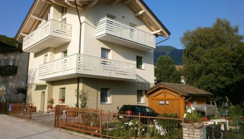 Appartamento luminoso, giardino, vista Dolomiti. - Foto 3