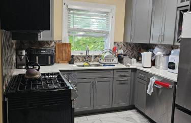 Beautiful 2 bedroom suite in downtown Lynn - Foto 1
