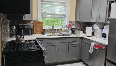 Beautiful 2 bedroom suite in downtown Lynn - Foto 1