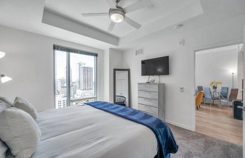 Luxury 1 BR with DEN Downtown Tampa Apt - City Views, Rooftop Pool, Workspace - Foto 12