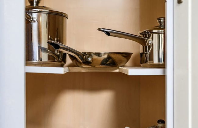 Spacious Family Retreat w Garden Modern Comfort - Photo 71