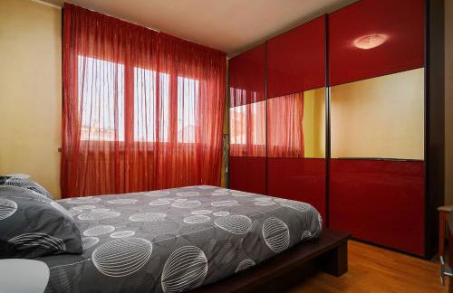 NEW - Parking - 10 min from Fiera MiRHO - sleeps 4 - Foto 10