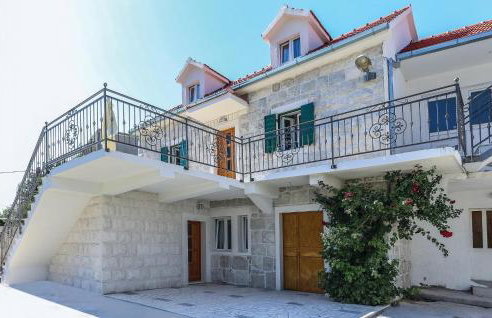 10 Bedroom Beautiful Home In Kucice - Foto 15