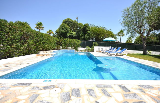 Delightful Single-storey Villa, Private Pool, Free air Conditioning and Wifi - Foto 9