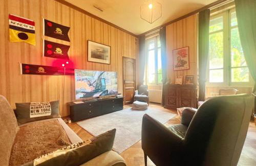 Bourgeois House - 16 personnes, Piscine, 6 chambres, 8 lits, 4 SDB, Centre-ville, CLIM - Foto 38