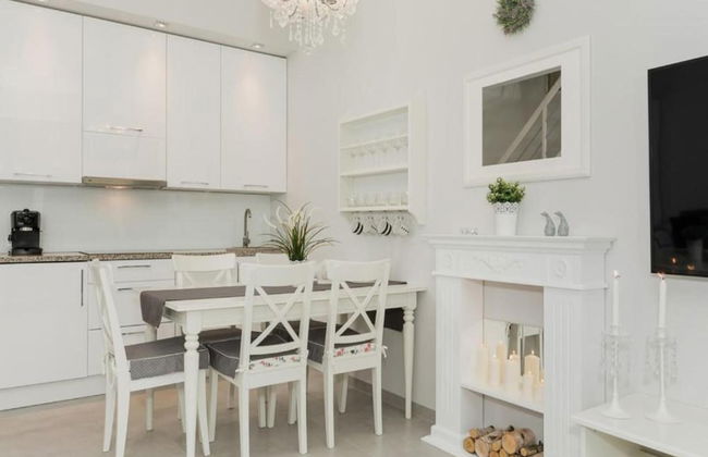 Comfortable Holiday Home With Garden, Summer Pool - Foto 18