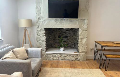 Cosy modern miners cottage - Photo 10