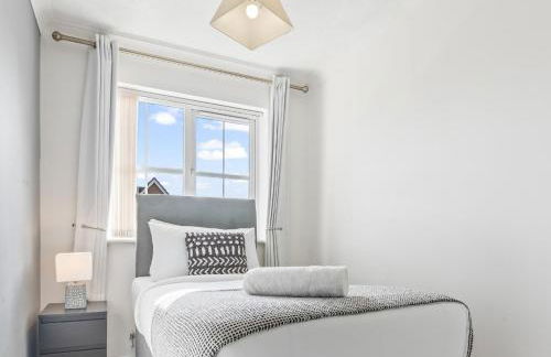 Central Peaceful Home with Parking, Wi-Fi and Garden - Foto 2