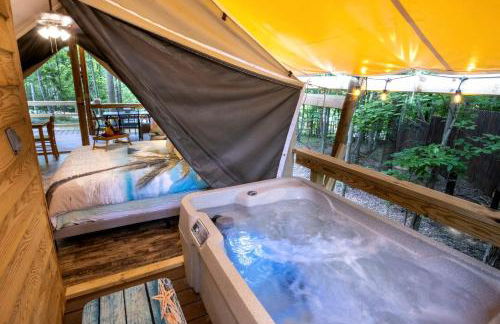 Fabulous West Virginia Glamping Tent - Foto 6