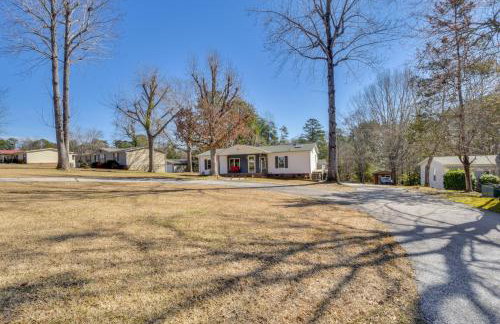 Deck, Grill and Dock Access Lake Keowee Retreat! - Foto 29