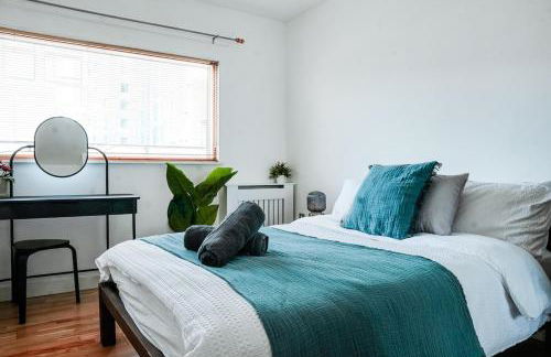 Chic 2BR City Centre Balcony Near Victoria St - Foto 1