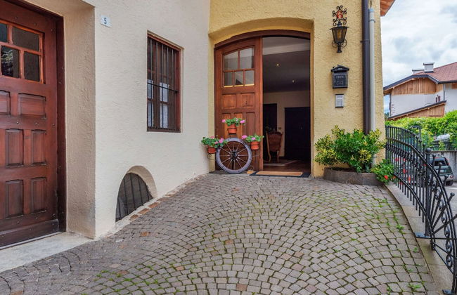 Belvilla by OYO Charming Apartment in Brez With TV - Foto 33