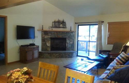 Cozy Flagstaff Home in Cool Pines - Country Club - Foto 9