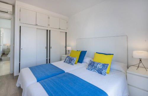 Villa Alcanada - Family only - Foto 27