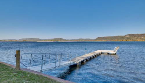 Dock and Views Waterfront Home in Wabasha! - Foto 3