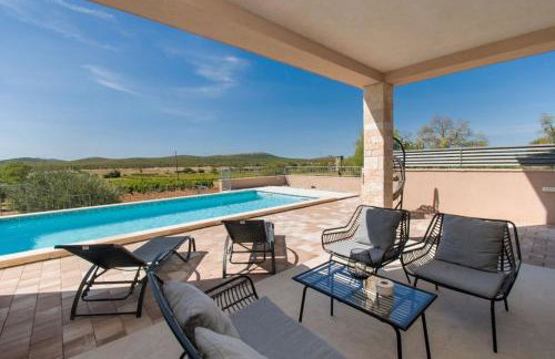 Villa Meadow with swimming pool - Foto 2