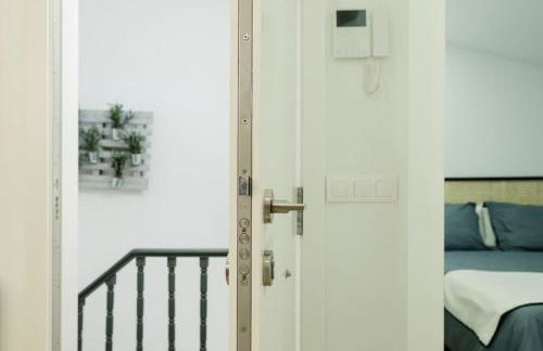 Ático Isabel, diseño y calidez junto a la Muralla Romana - Foto 28