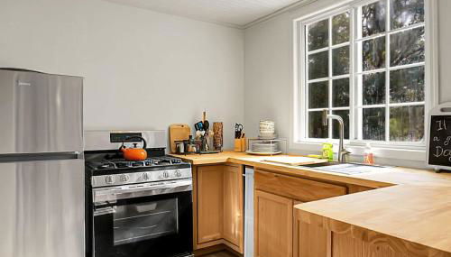 Awendaw Retreat 2 BR Cottage BBQ & Fire Pit - Foto 3