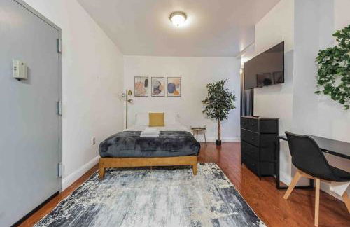 Studio Across the Street from Convention Center 2R - Foto 10