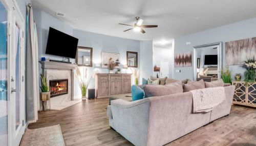 Hot Tub - River Nearby - Quiet Street - Foto 5