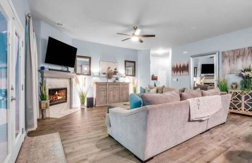 Hot Tub - River Nearby - Quiet Street - Foto 5