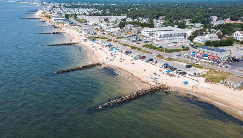 Family Beach Days Dog-Friendly Cape Cod Condo - Foto 2