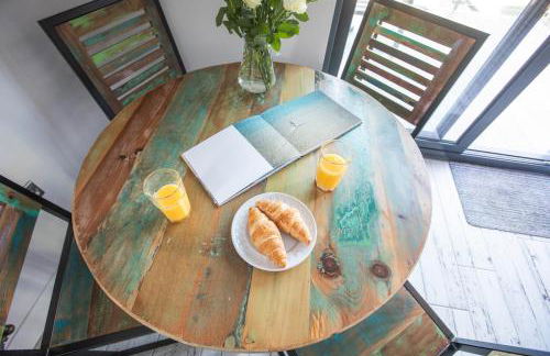 THE ANNEXE AT UPPER BEACH HOUSE - Photo 19